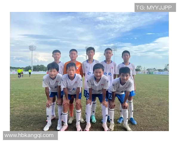 深圳足球队创历史新高展现足球耐力实力引领行业风潮