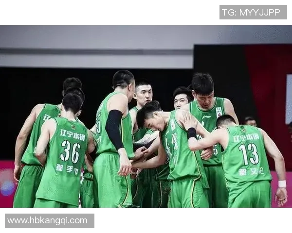 深圳篮球队逆袭之路：从低谷到巅峰的精彩旅程与奋斗精神